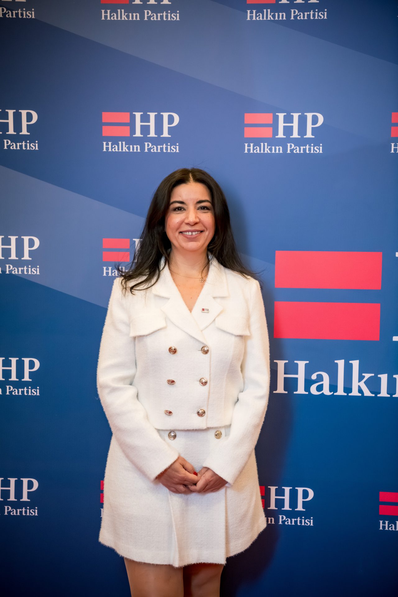 NEŞE ANİBAL
