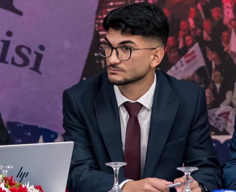 GÜLER: “Gençlere daha çok güvenilmeli ve siyaset gençleşmeli!”
